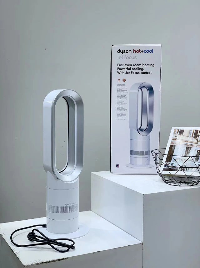 Dyson AM09 Hot + Cool Bladeless Fan/Heater with Jet Focus