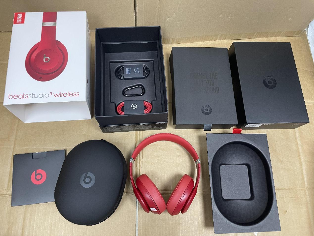 Beats Studio3 Wireless Over-Ear Headphones Red with Full Box Set