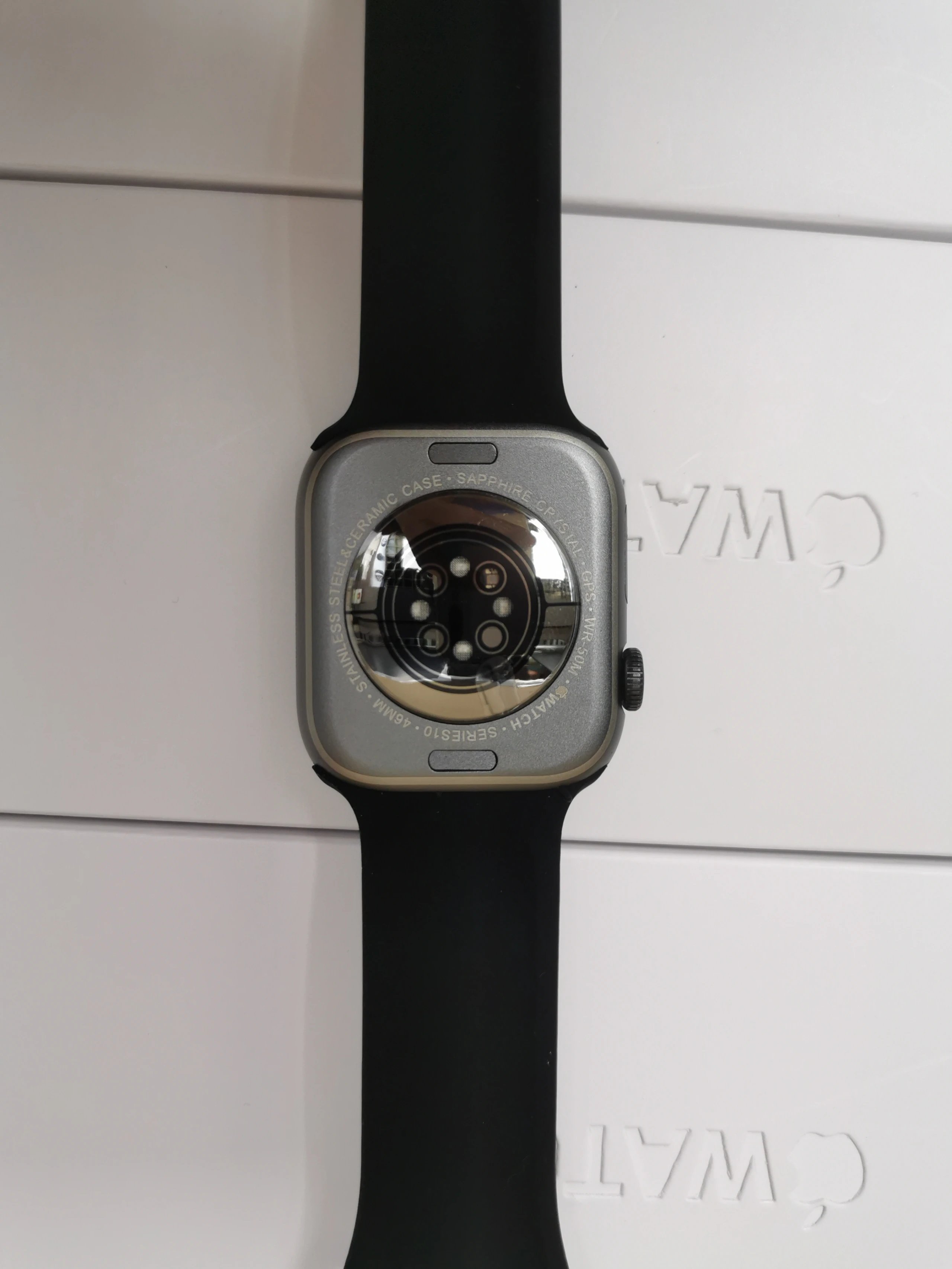 Silver frame/black strap