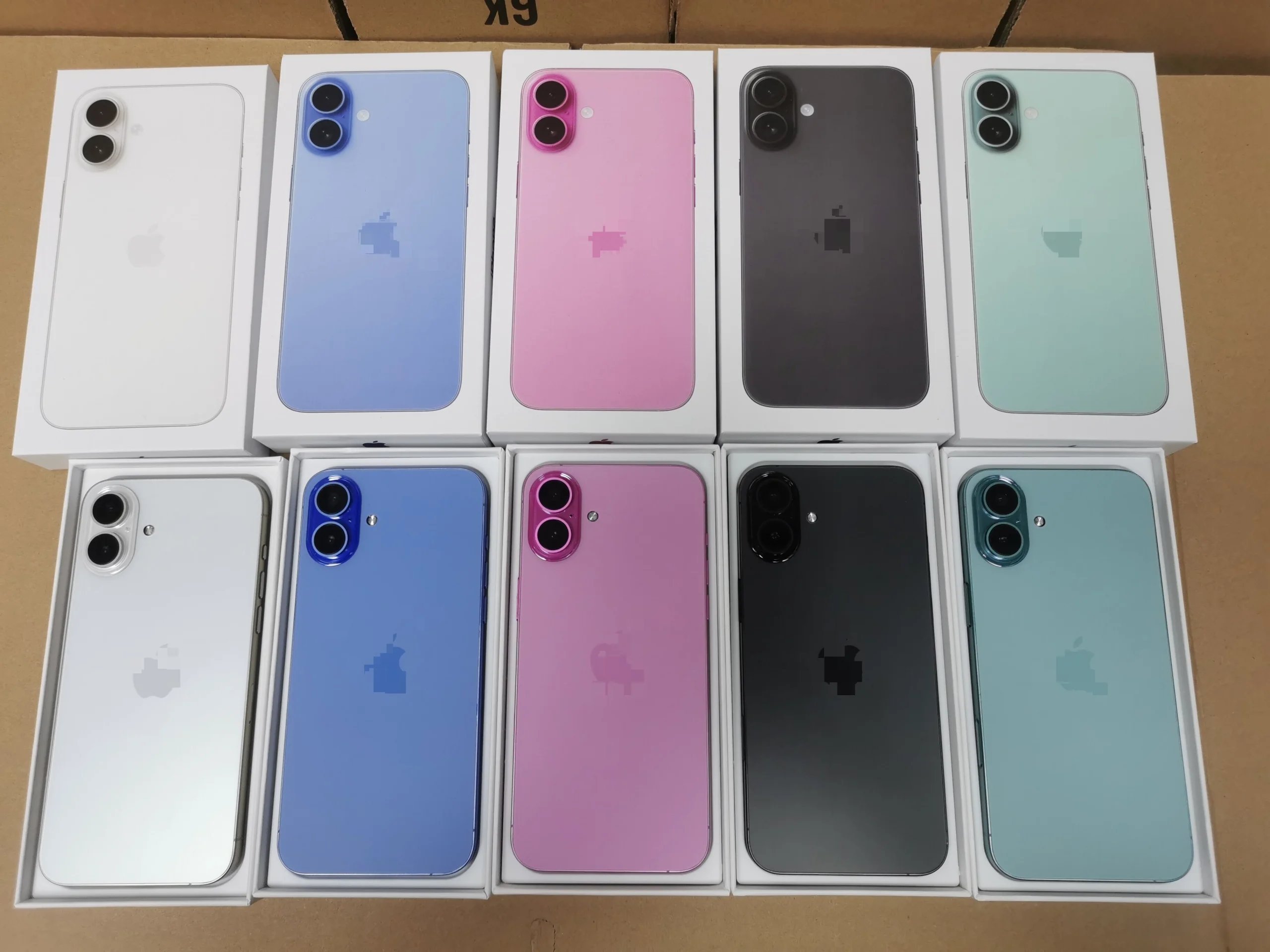 Apple iPhone 16e [5 styles]