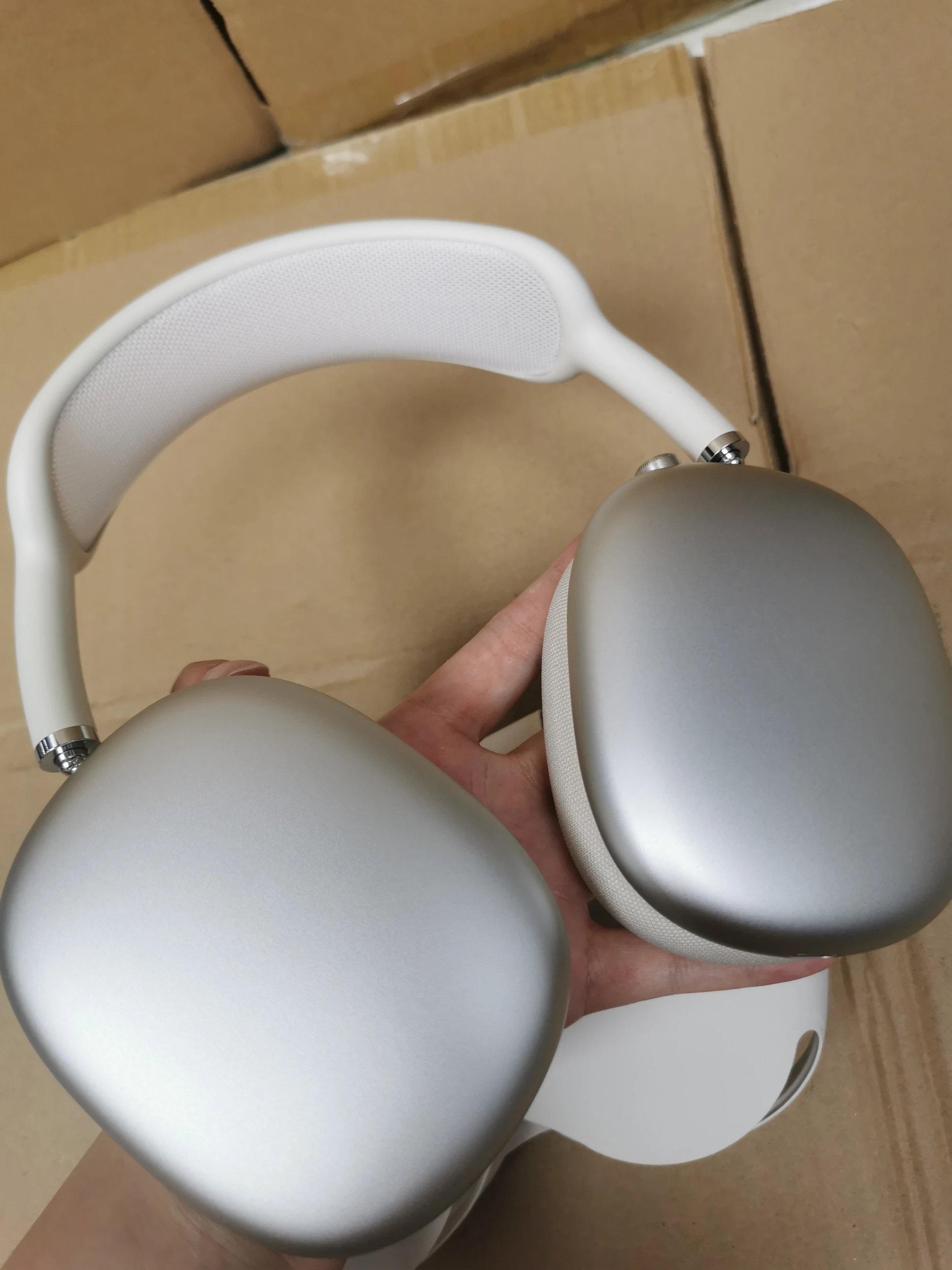 Apple AirPods Max Over-Ear Headphones Silver White Full View