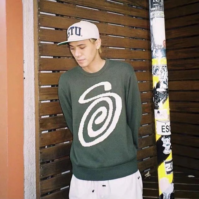 Stussy White Sweater: seller detail photo 5