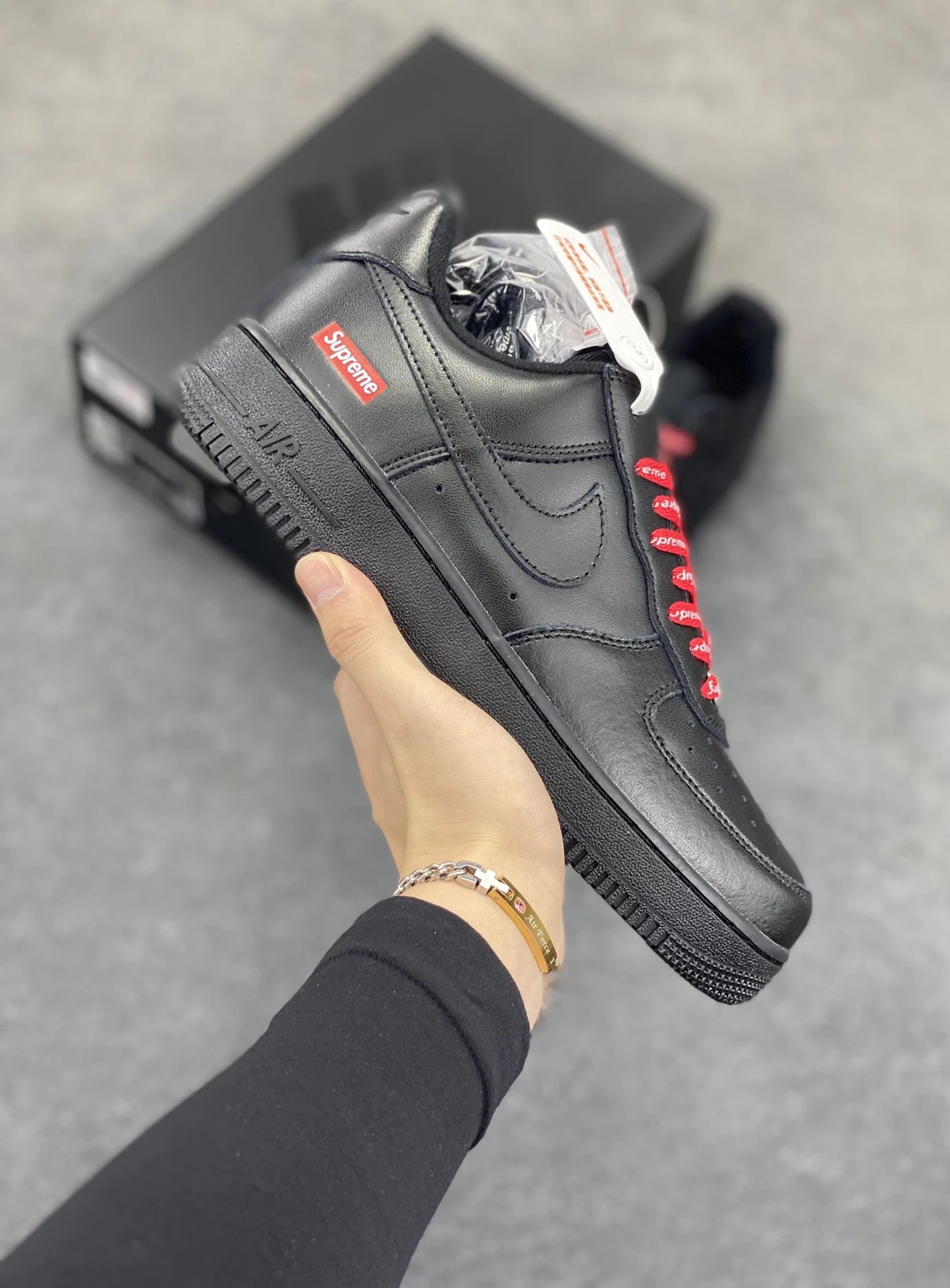 Supreme Black AF1