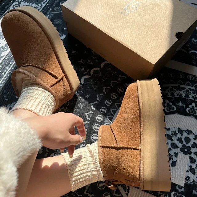 Ugg Boots: seller detail photo 2