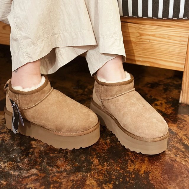 Ugg Boots: seller detail photo 3
