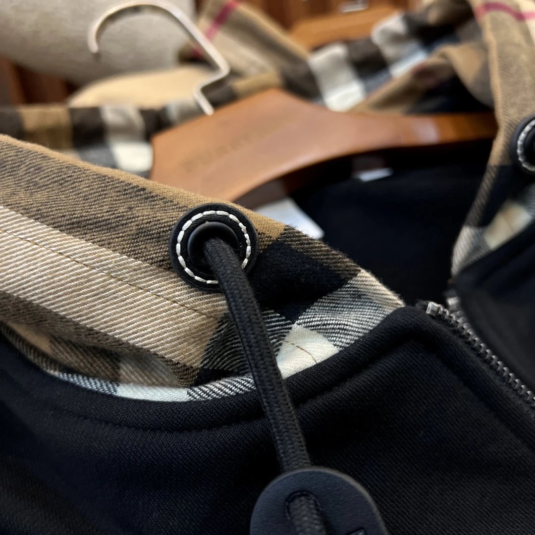 Burberry Check-Trim Hooded Zip-Up Sweatshirt Black Hoodie - 8