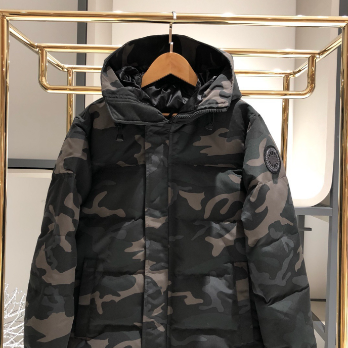Camouflage Black Label