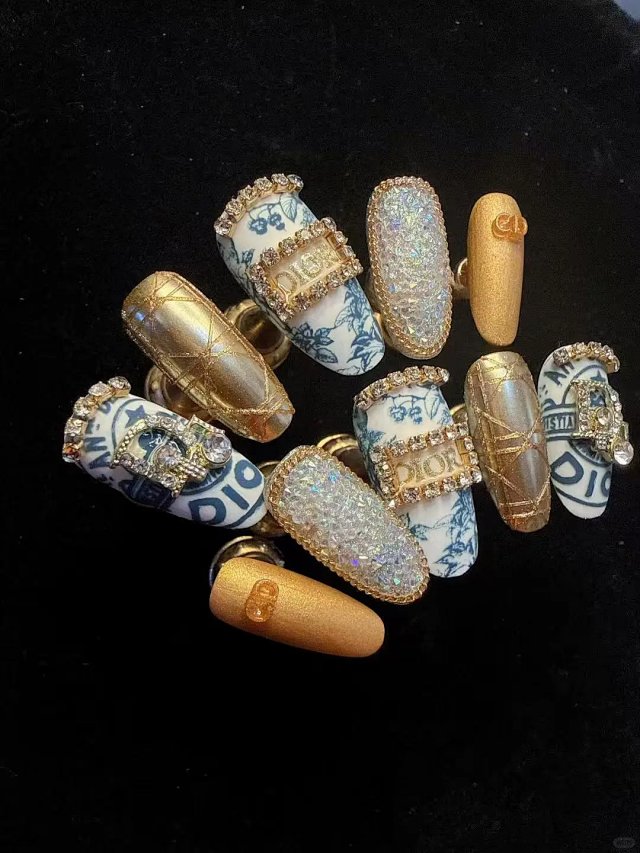 DIOR Nail Art: seller detail photo 2
