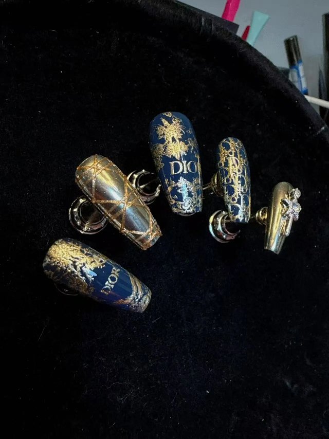DIOR Nail Art: seller detail photo 1