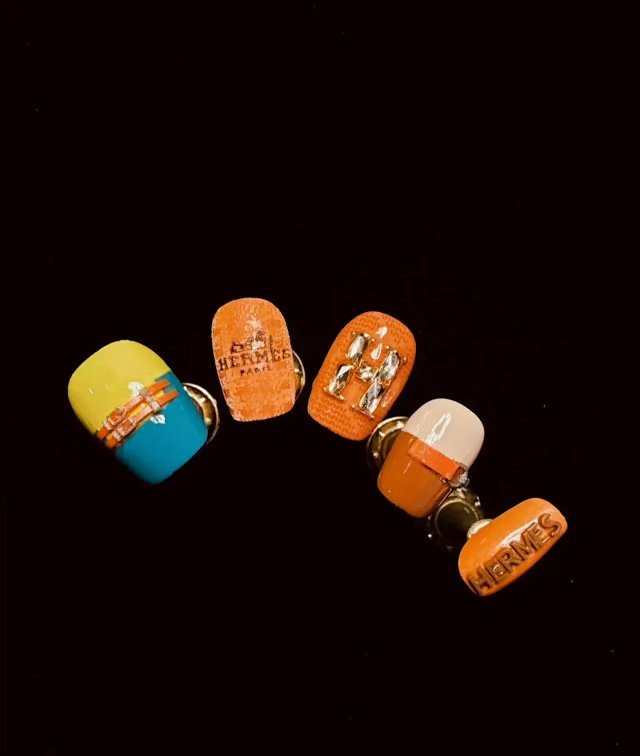 Hermès Nail Art: seller detail photo 5