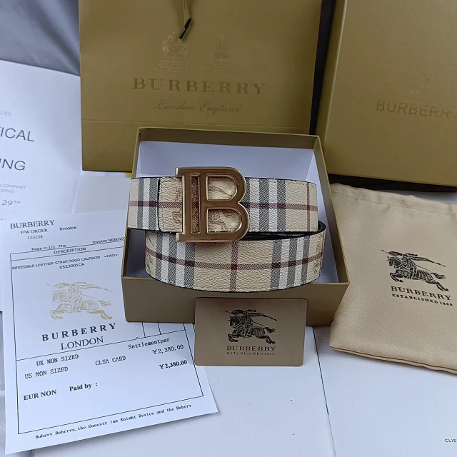 Burberry Belts Reversible check and black monogram belt with TB buckle product detail image 9