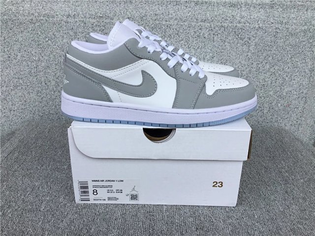 AJ1 X Travis Scott Shoes: seller detail photo 8
