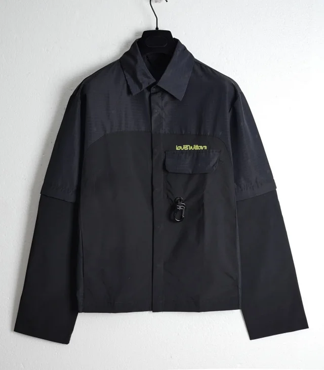 Louis Vuitton Hoodies & Sweatshirts Graphic hooded and crewneck product detail image 11
