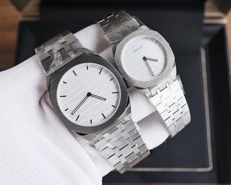 Gucci 38mm 30mm Watch