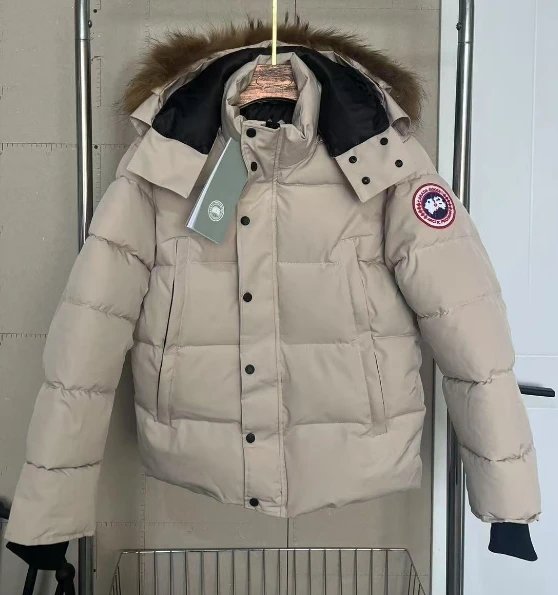 CDNFC羽绒服NFC scans downjacketsWhatsApp86 18359305797 11