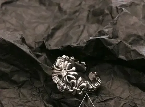 Chrome Hearts Cross and Fleur-de-Lis Ring Silver Jewelry - 2