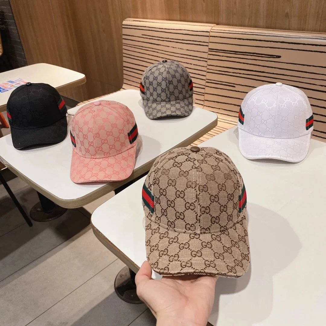 Gucci GG Supreme Baseball Cap 