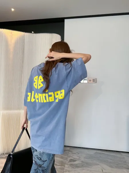 Balenciaga Logo Print Off-White T-Shirt - 69
