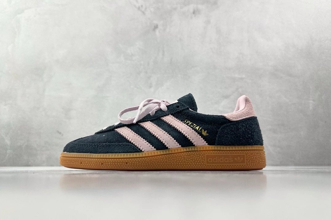 Spzl Pink/Black Style No.: IE5897