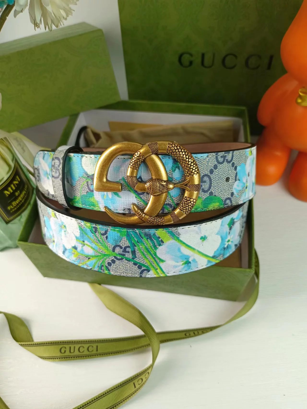 GUCCI belt