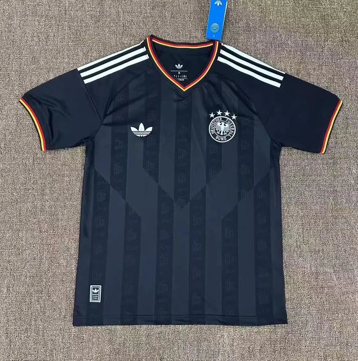 The home jersey for the 2026 World Cup qualifying national team supports customization (customization is non refundable)