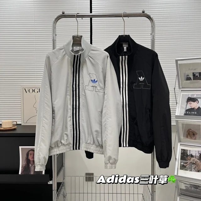 Adidas Vests Stand-Collar Quilted Printed Vest product detail image 18