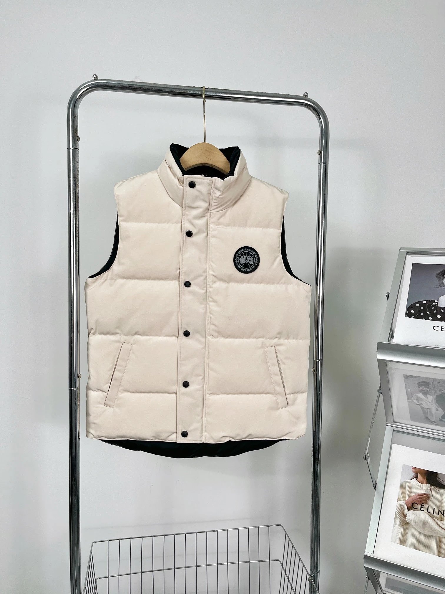 Off-White (Diagonal Pocket) Suggest size up