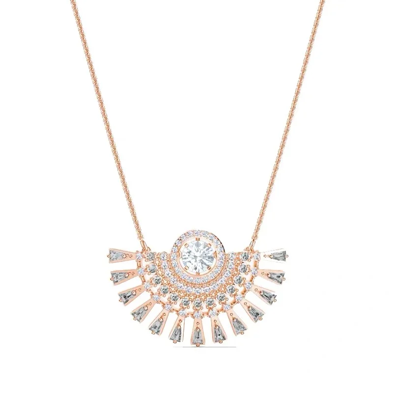Fan-shaped diamond-set rose gold necklace