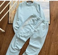 Round neck blue suit