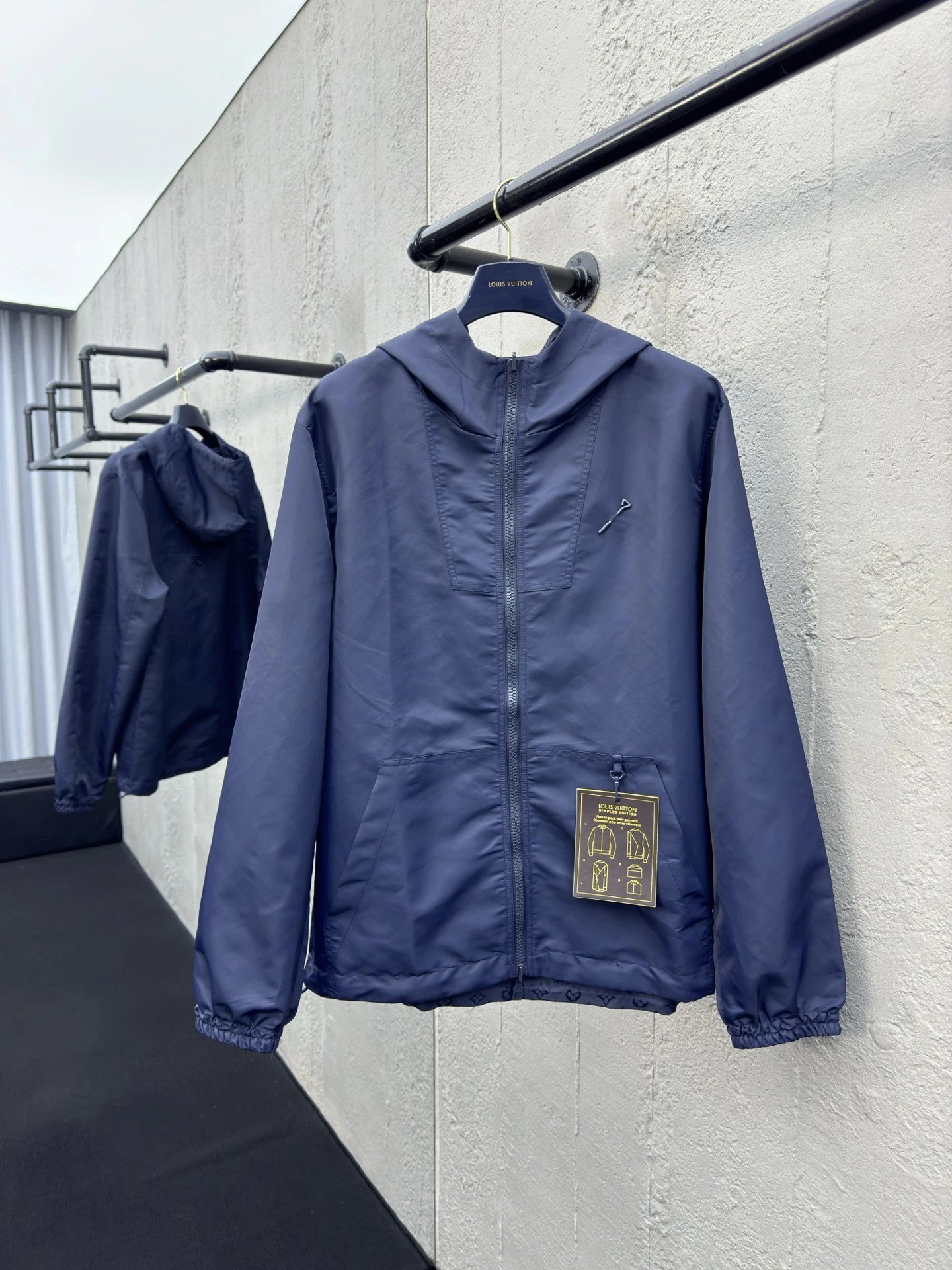 Loose Coat photo 2