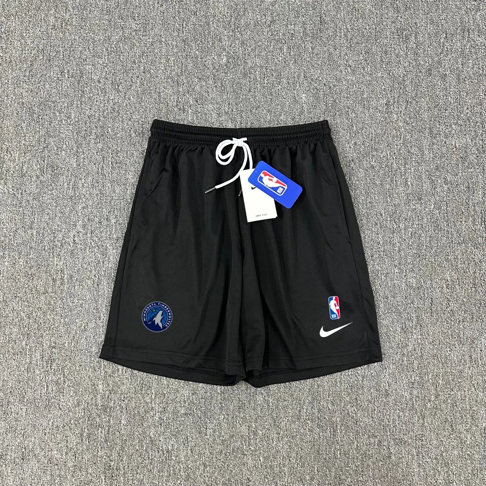 Forest Wolf Black