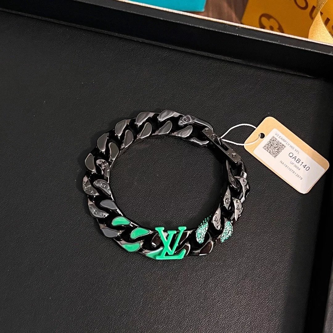 Louis Vuitton QAB140 Silver-Plated Curb Chain Bracelet Jewelry - 12