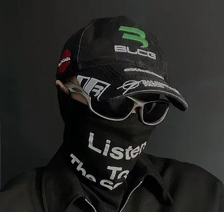 Balenciaga baseball cap: seller detail photo 4
