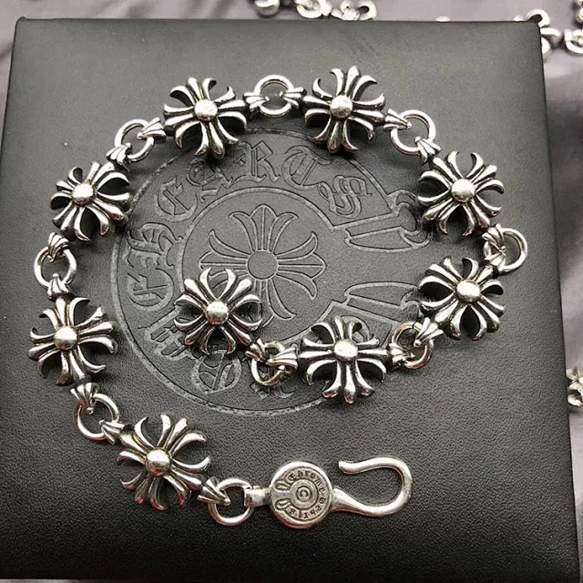 Unbranded Jewelry Silver-Tone Gothic Cross and Fleur-de-Lis Link Bracelet product detail image 3