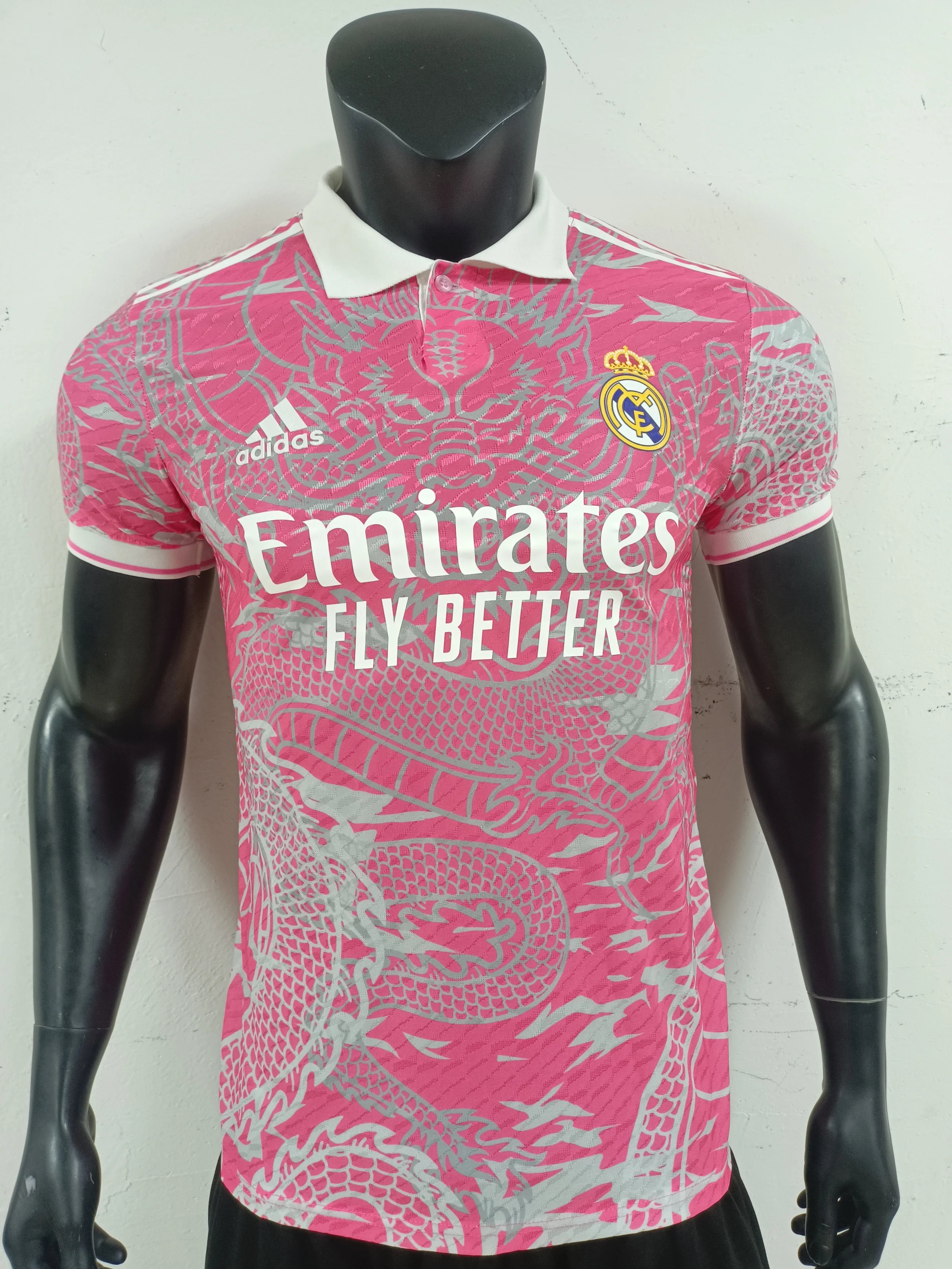 25-26粉红龙皇马特别版