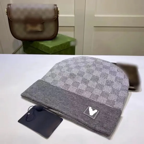 Prada Logo Patch Beanie Black Hat - 12