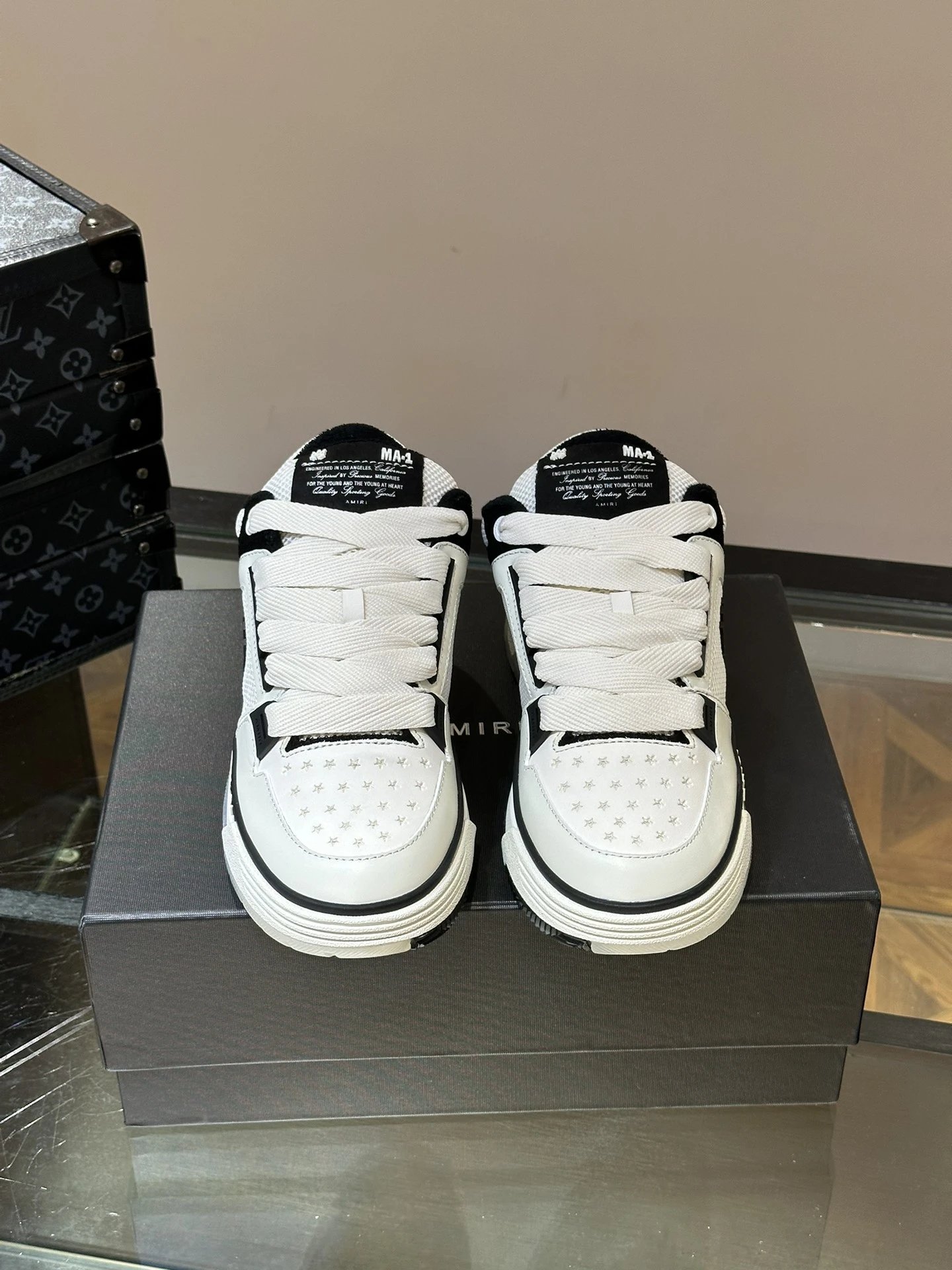 2098 --- Latest Batch --- AAA --- Shoes -- 888