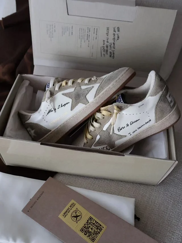Golden Goose Sneakers Ball Star low-top product detail image 3