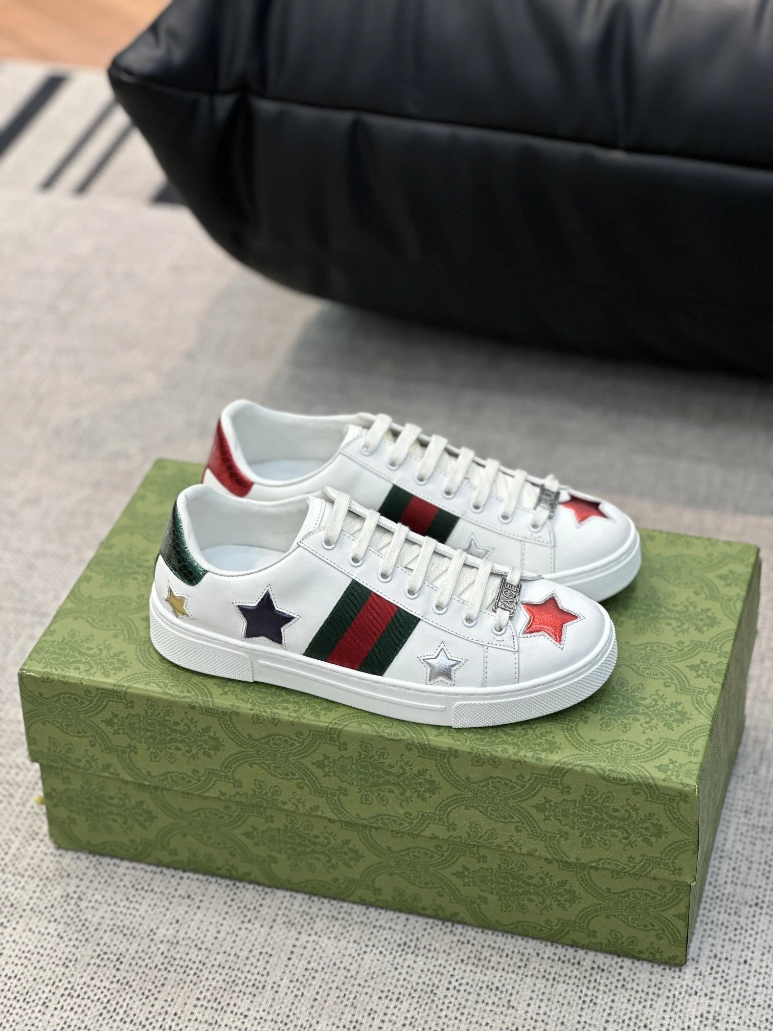 Gucci Ace White Leather Bee Embroidered Sneakers