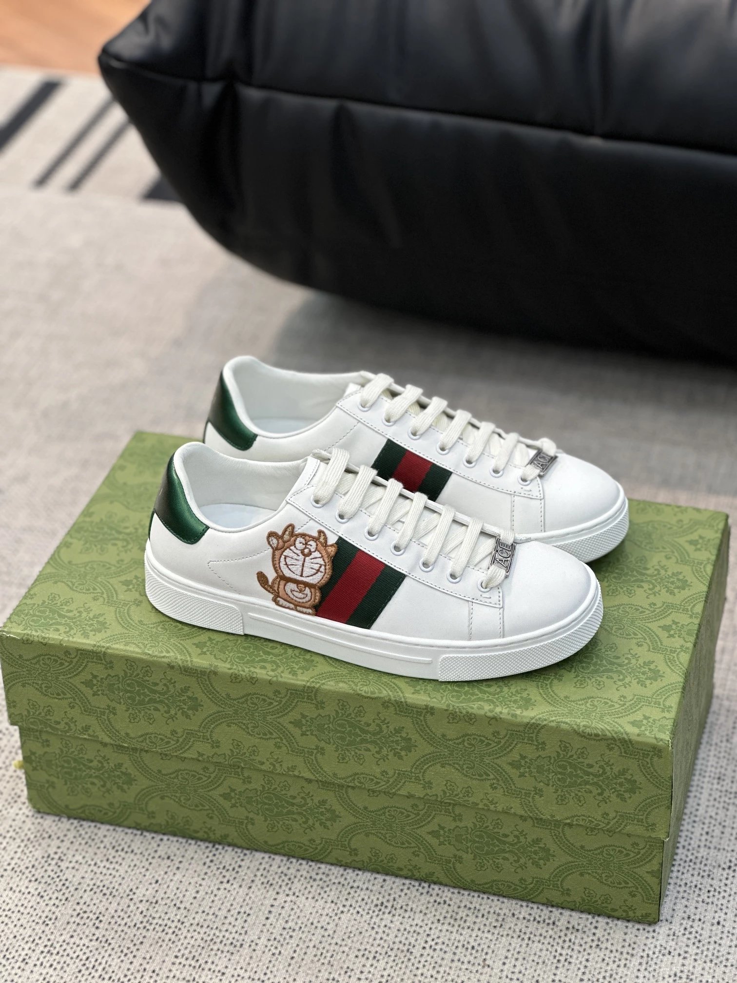Gucci Ace White Leather Bee Embroidered Sneakers