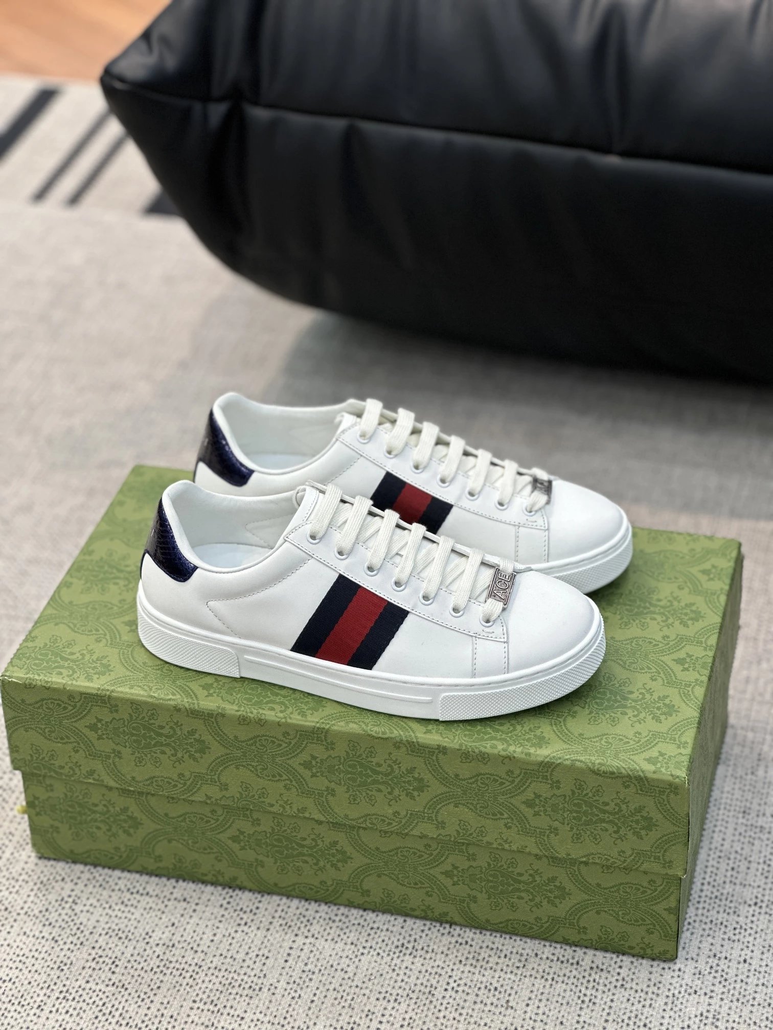 Gucci Ace White Leather Bee Embroidered Sneakers
