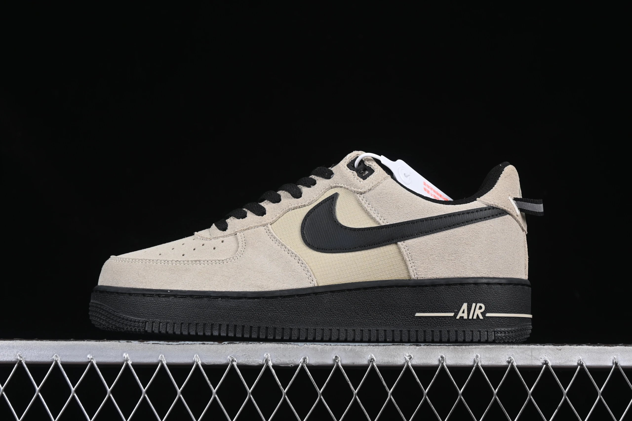 Desert Khaki Black