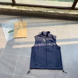 thumbnail for Men Double-Knit Vest 立领拉链无袖马甲R