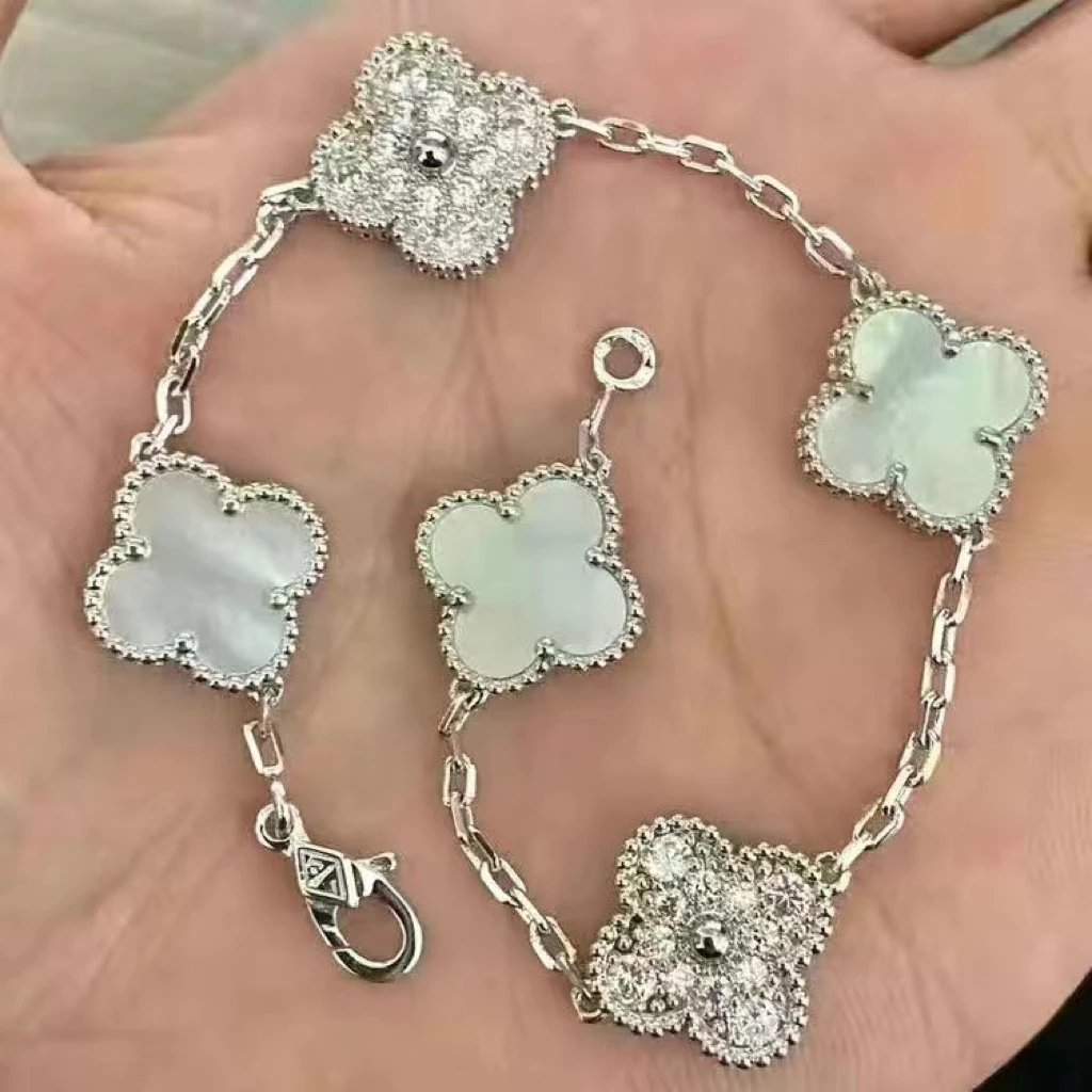 White agate + diamonds - white gold