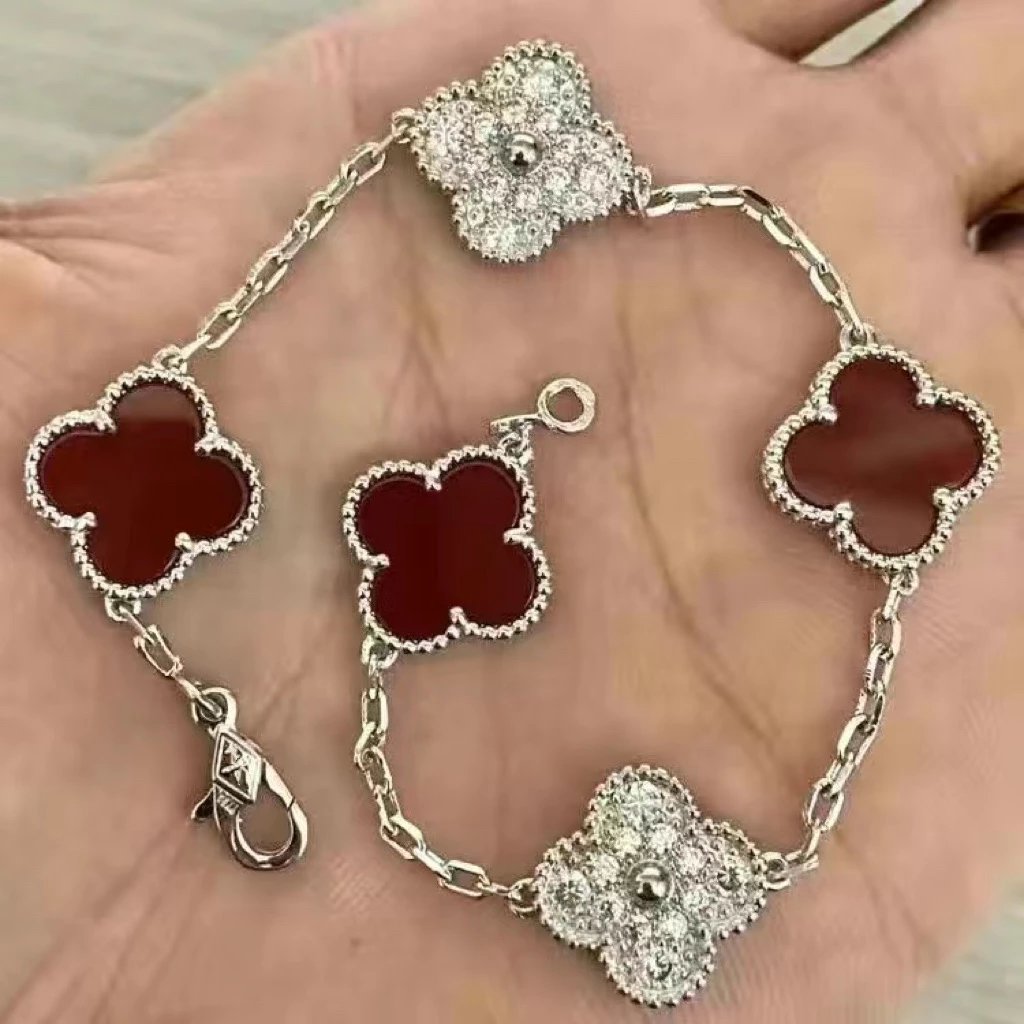 Onyx+Diamonds-White Gold