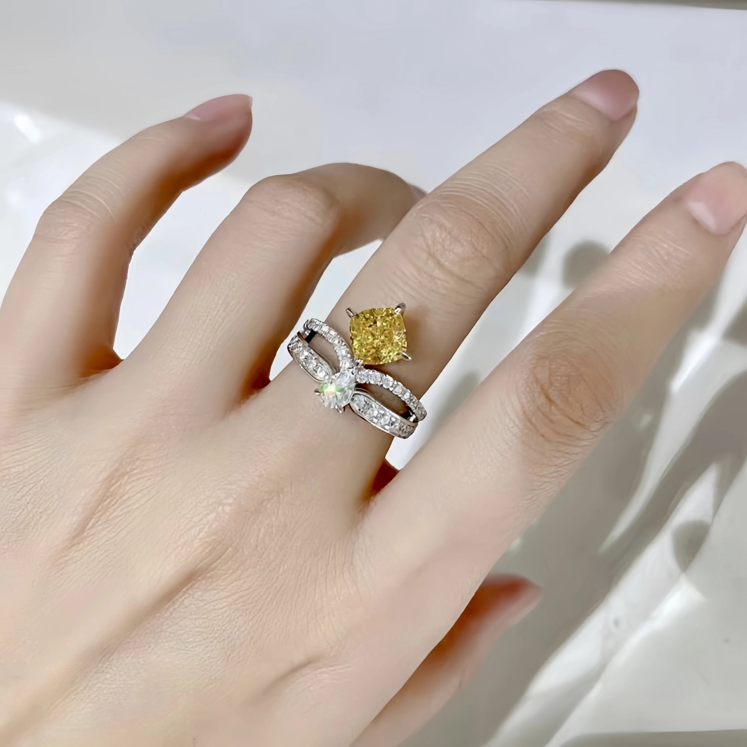 1.5 carat yellow diamond -925 sterling silver plated with platinum