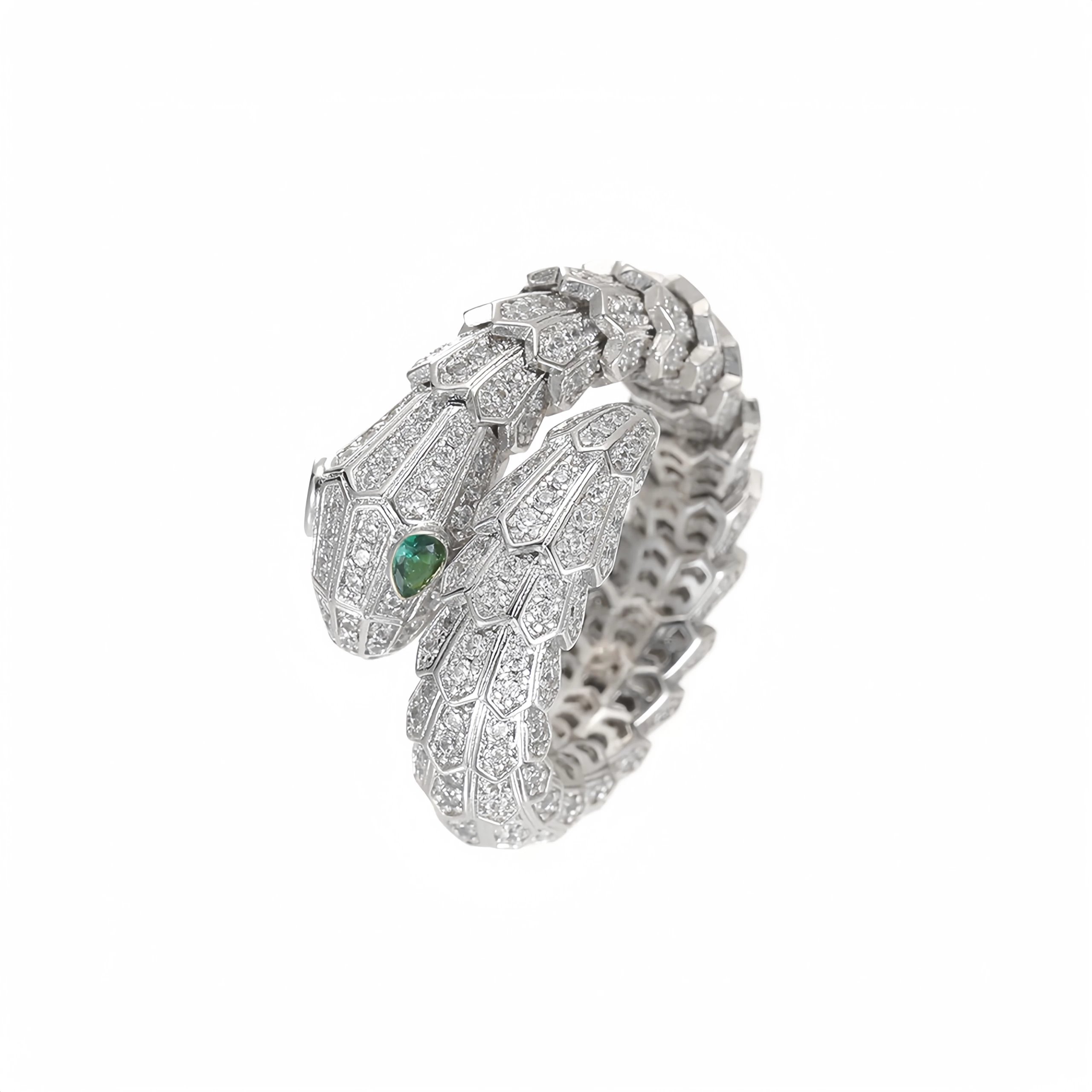 Spirit Snake Ring V Gold Plated 18K Gold Full of Diamonds Handmade Micro Inlaid Retro Luxury Gift for Girls
