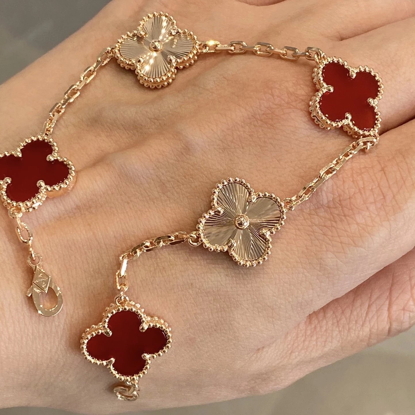 Onyx-Radium-Rose Gold