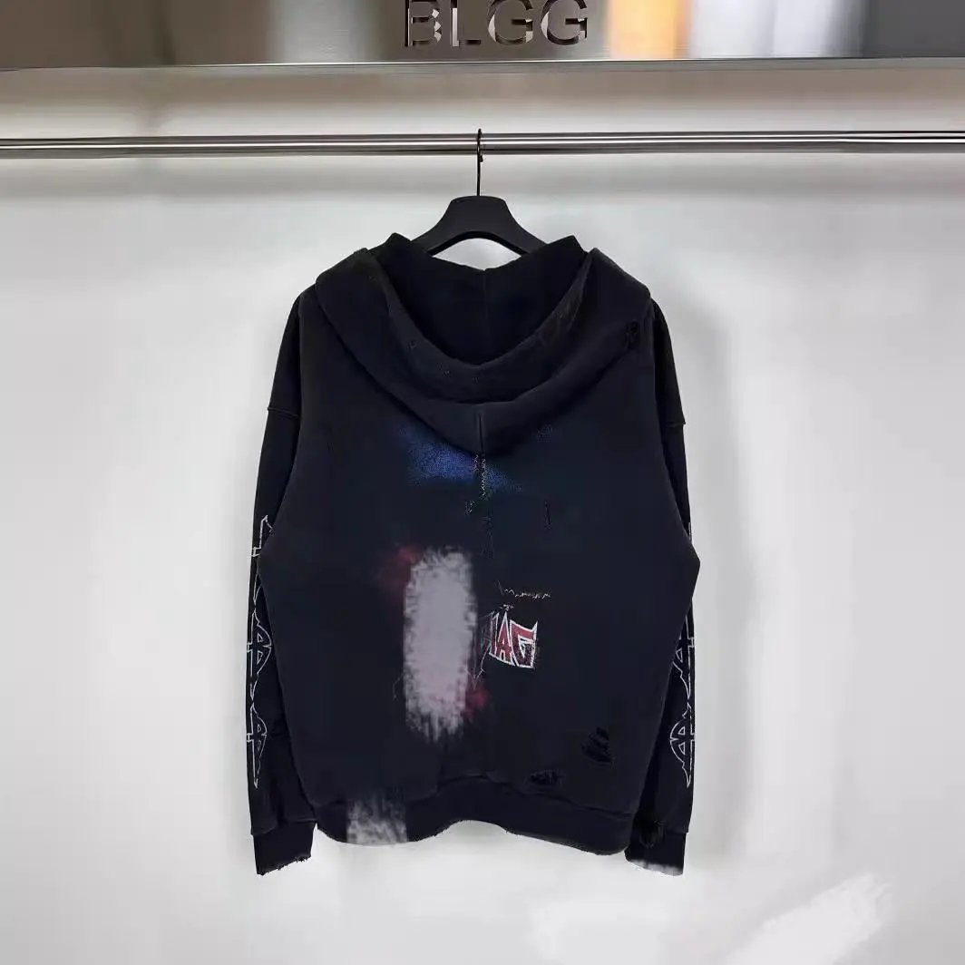 Bli Tower short sleeved hoodie