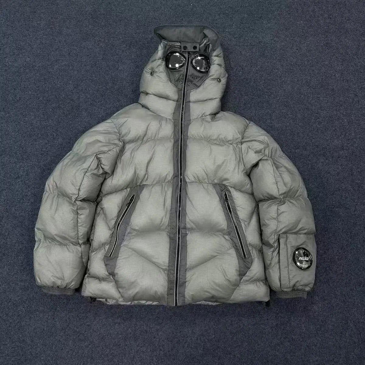 Palace Goggle Hooded Down Jack